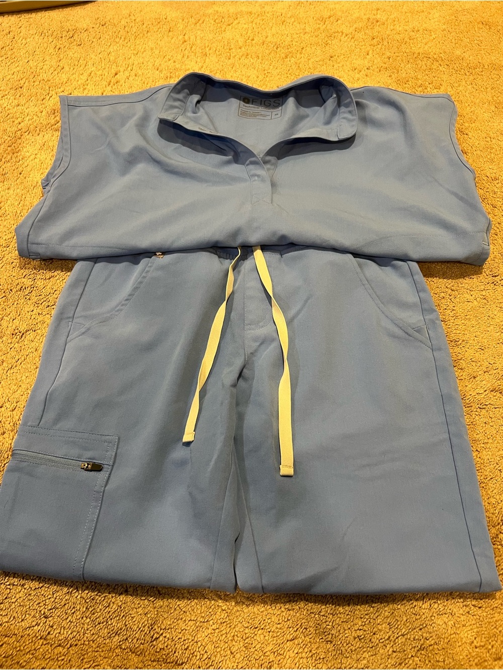 NWOT FIGS Scrubs Set Ceil Blue Woman Size XS Rafaela Top XS/P Zamora Pants